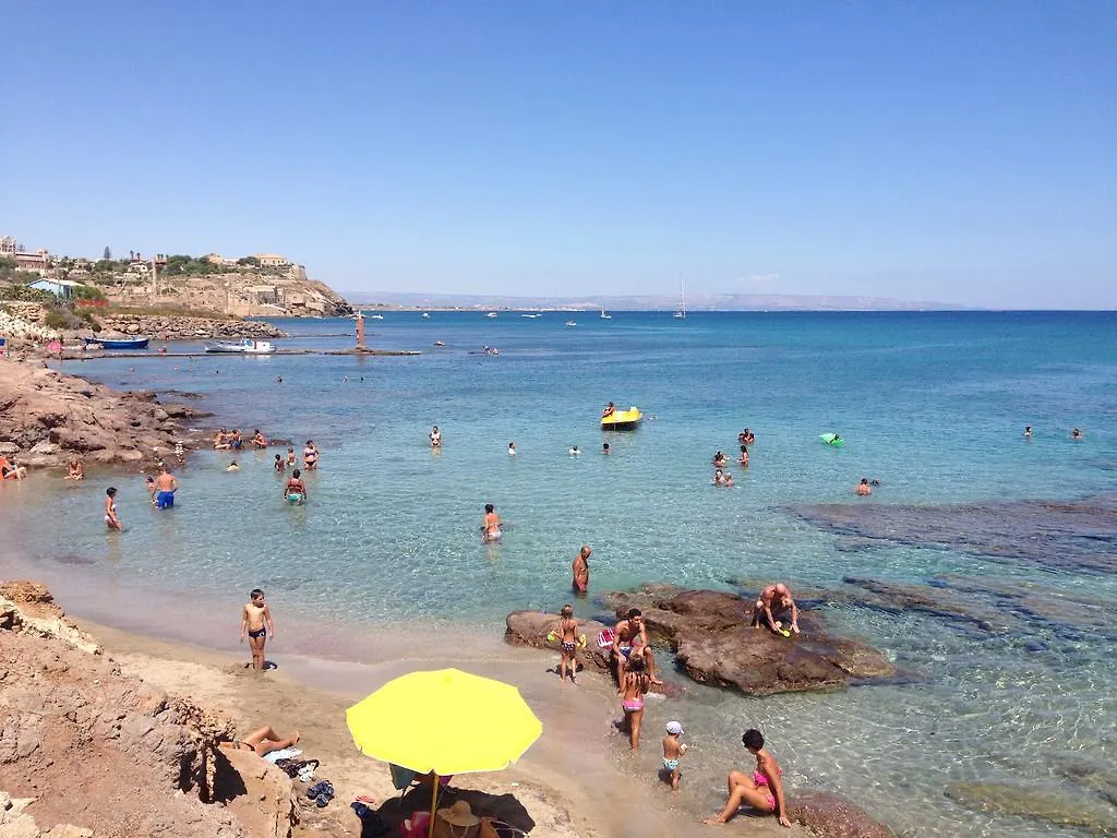 Casa vacanze Casa indipendente con ampia veranda Portopalo Di Capo Passero
