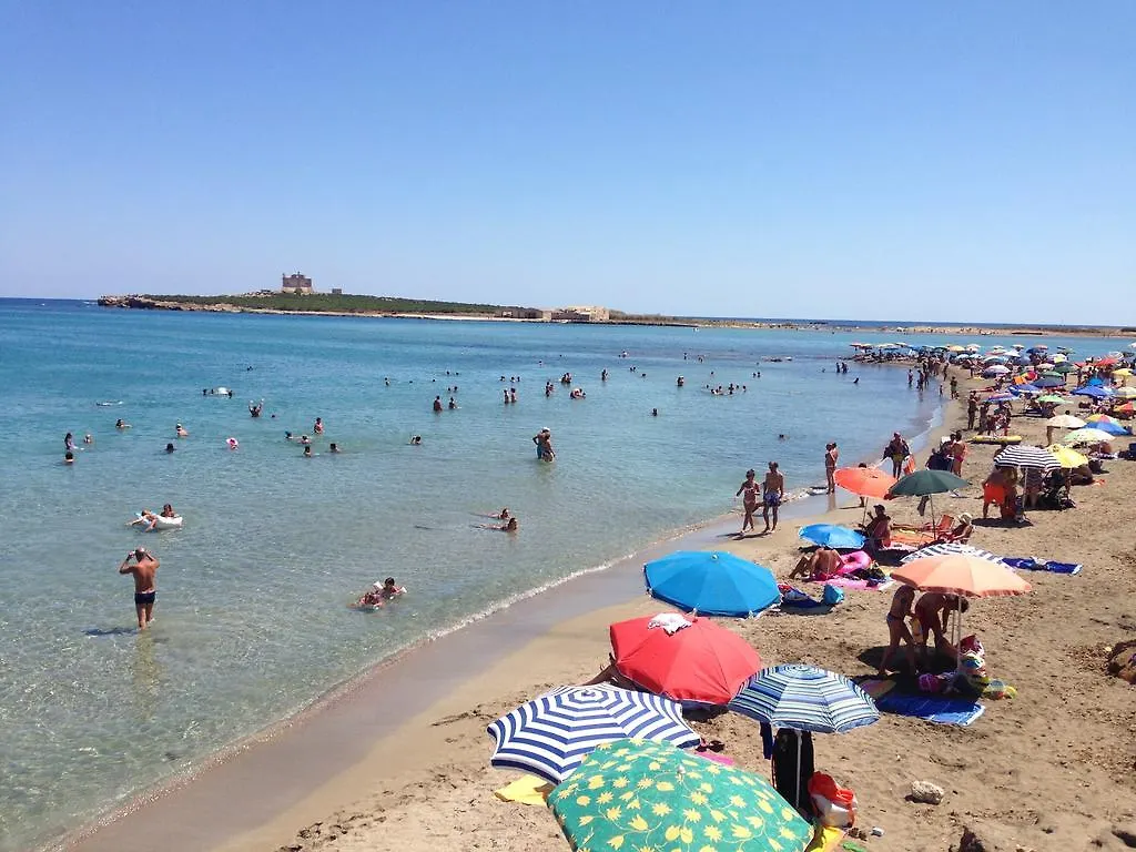 Casa Indipendente Con Ampia Veranda Portopalo Di Capo Passero 0*,